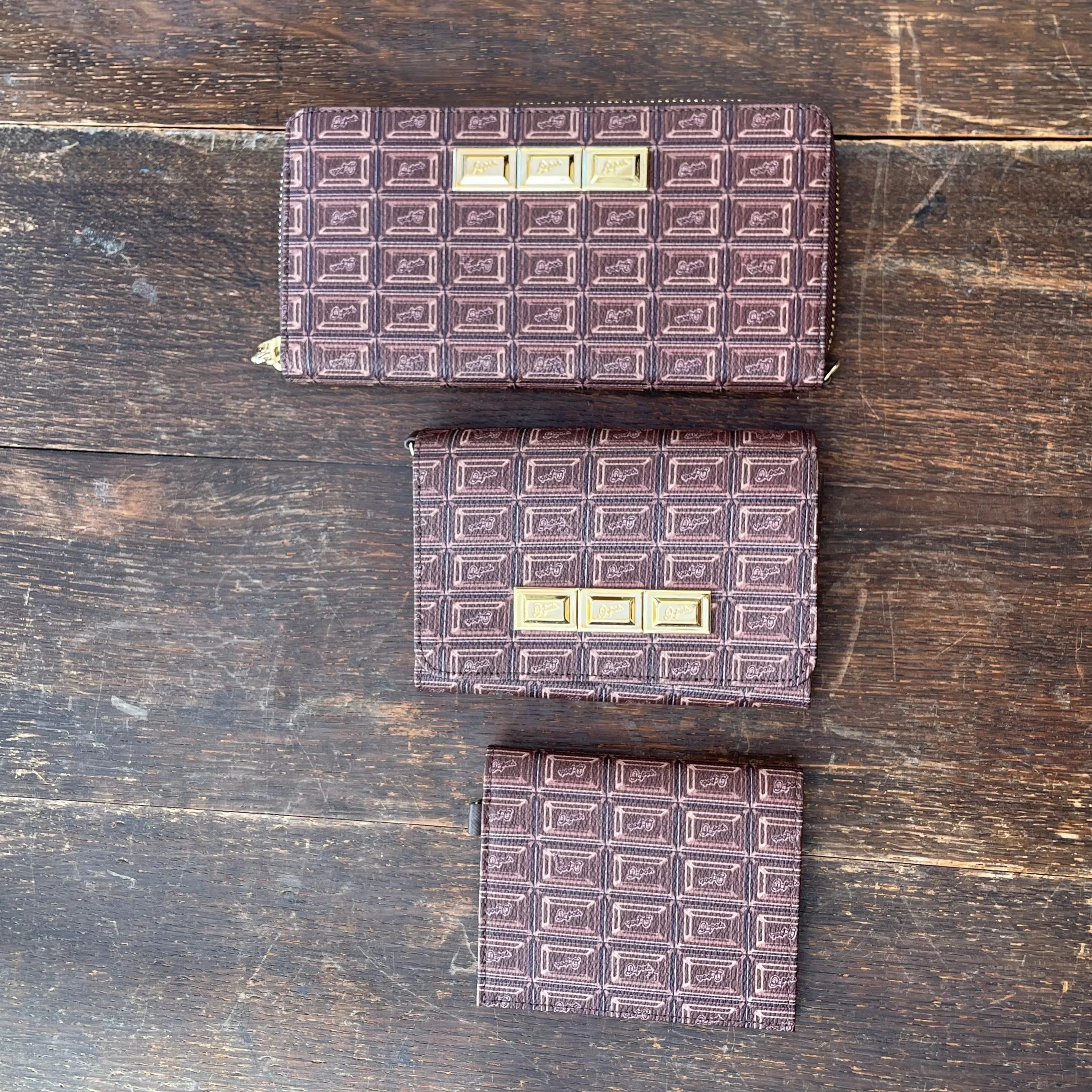 Bitter Chocolate Leather Flap Short Wallet【Japan Jewelry】