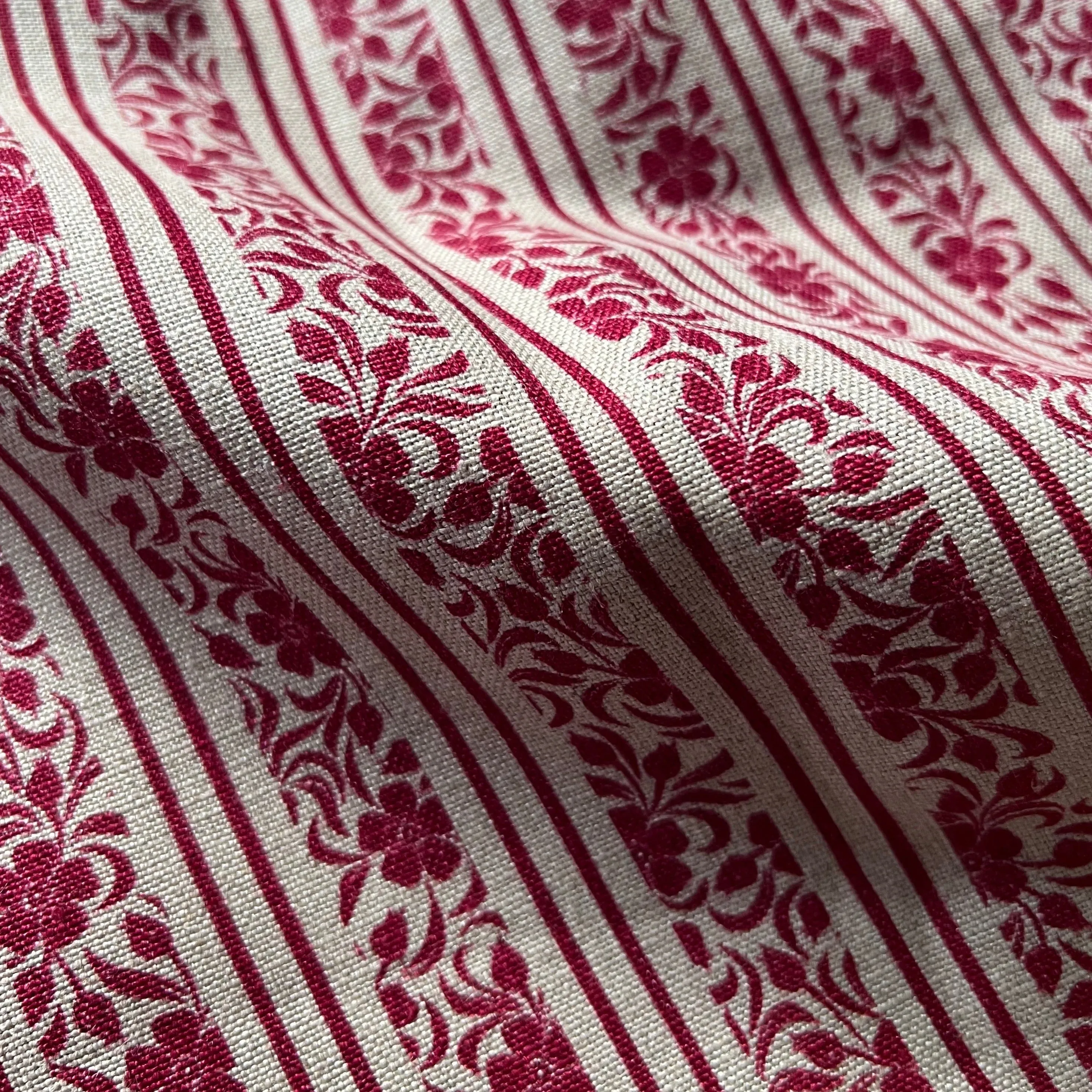 Burgundy Floral Striped Printed Linen 260gsm