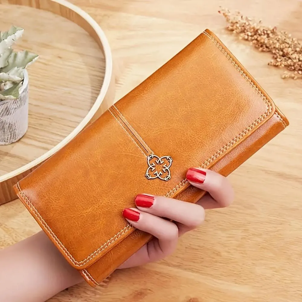 Calvaya Nova Bifold Wallet – Sleek, Practical, and Built for Everyday Use