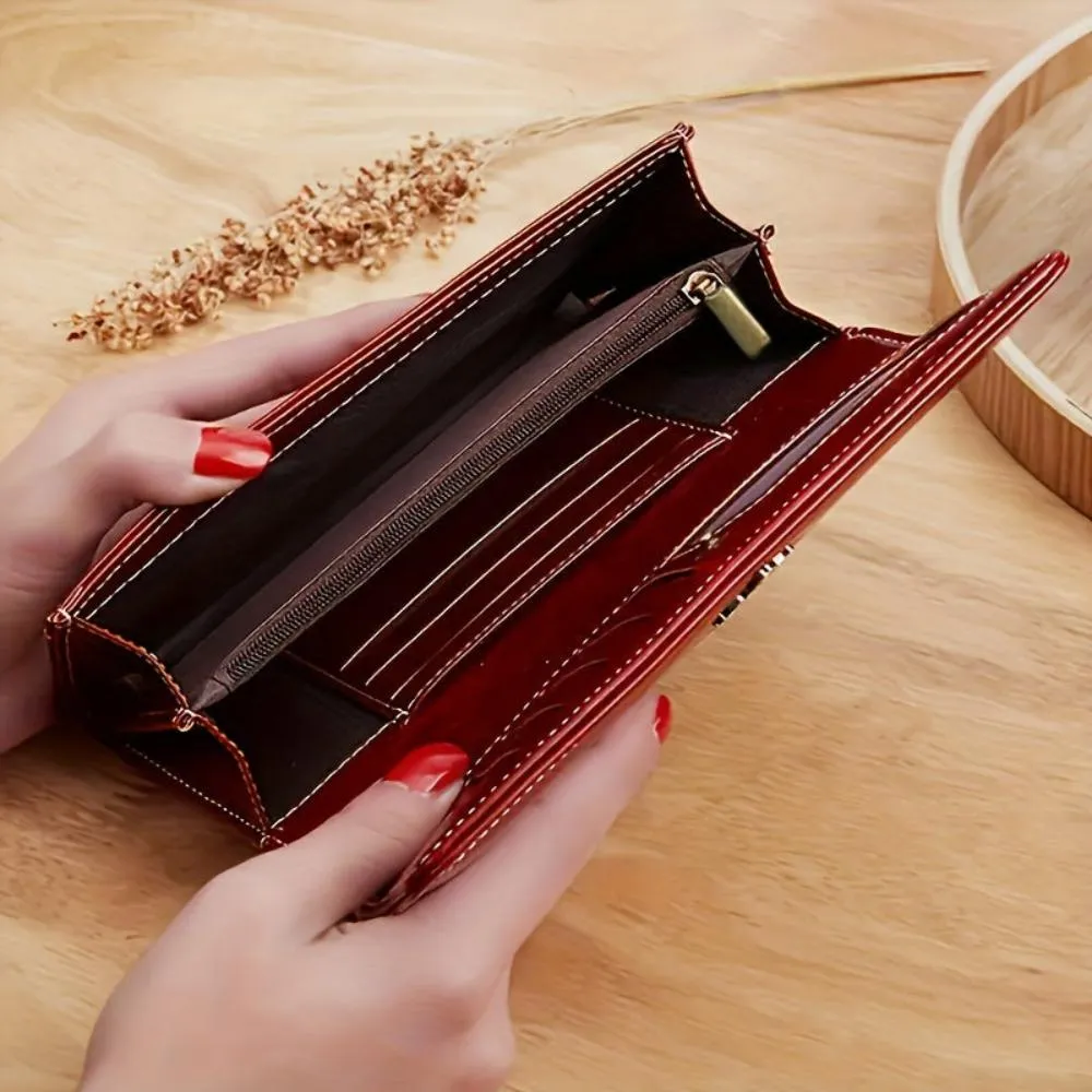 Calvaya Nova Bifold Wallet – Sleek, Practical, and Built for Everyday Use