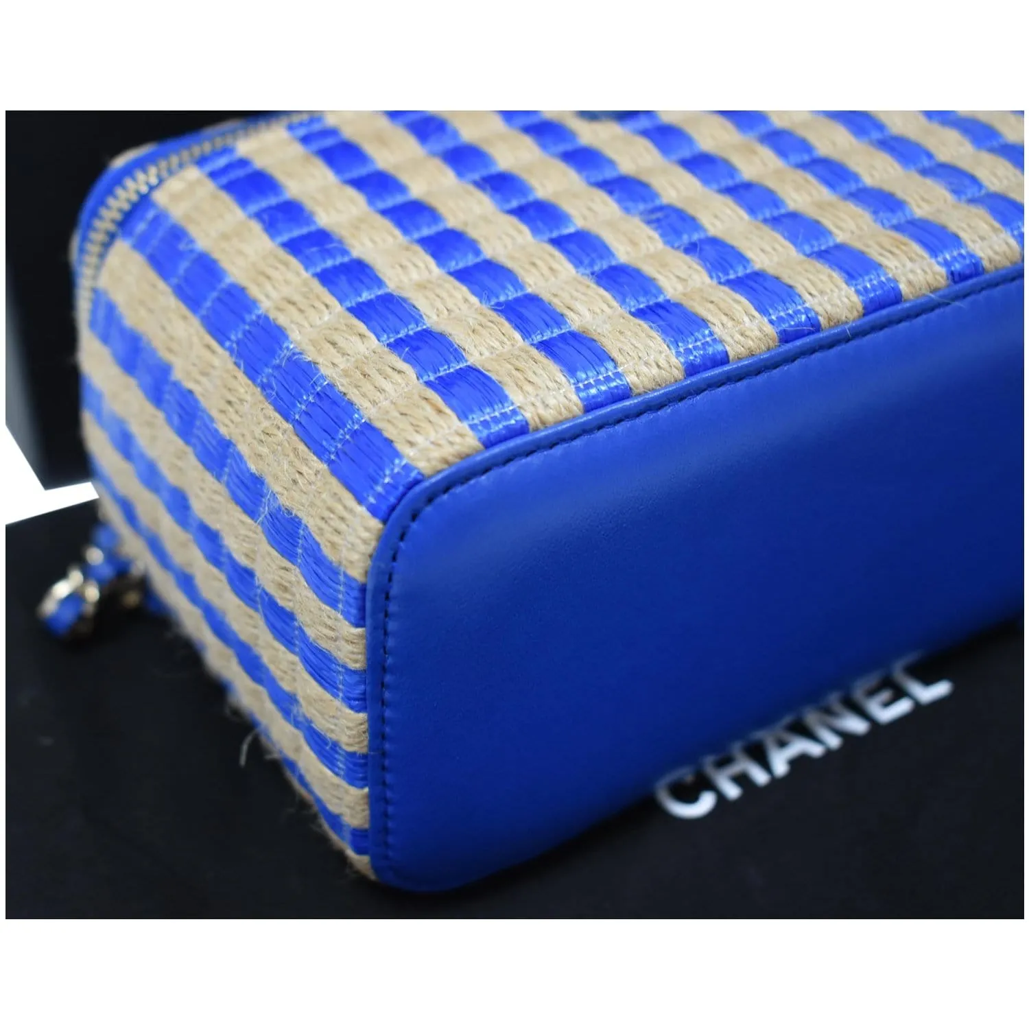 CHANEL Raffia Jute Striped Vanity Case Chain Crossbody Bag Blue - 10% OFF