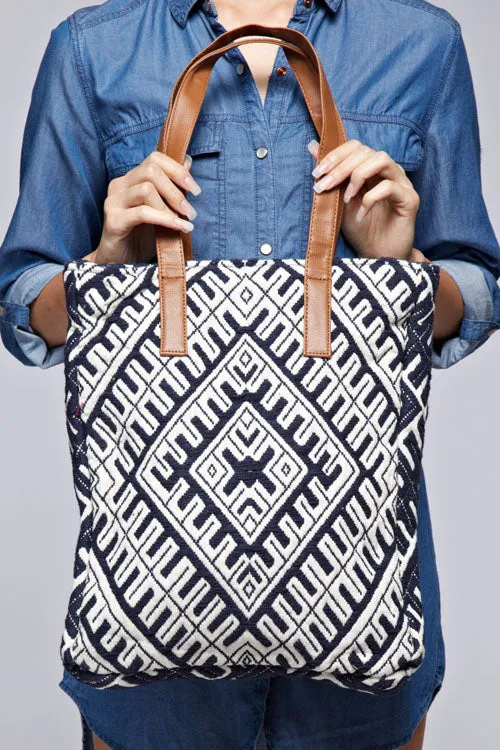 DELLA TOTE BAG
