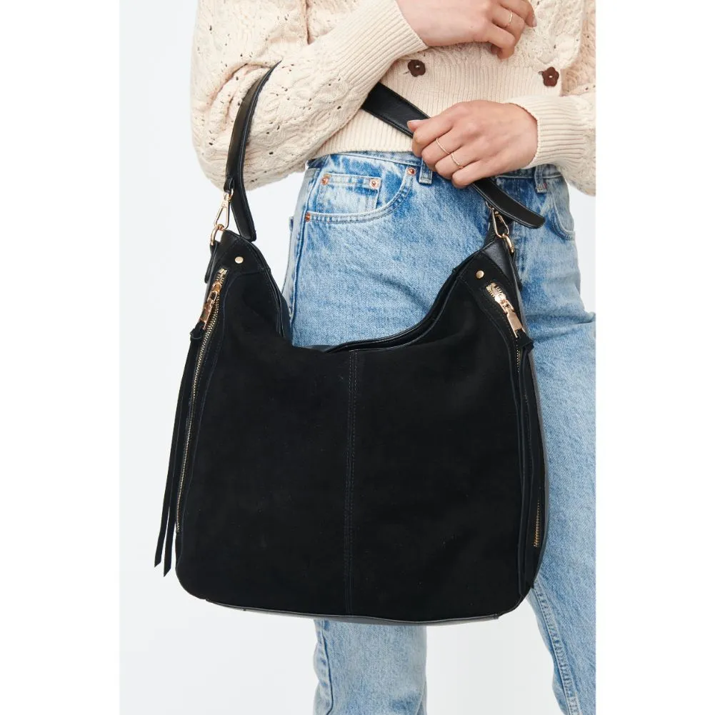 Emilia Hobo