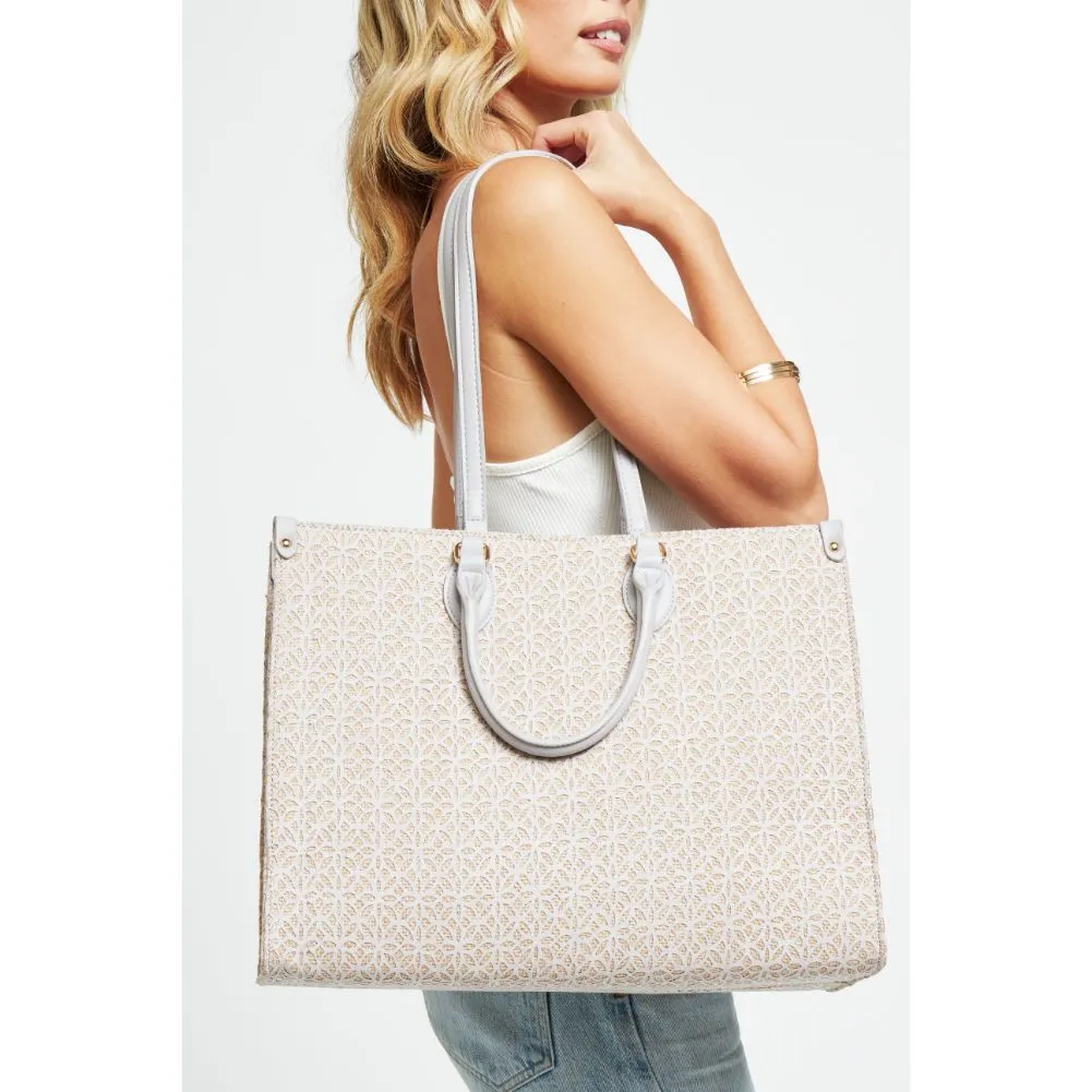 Esme Tote