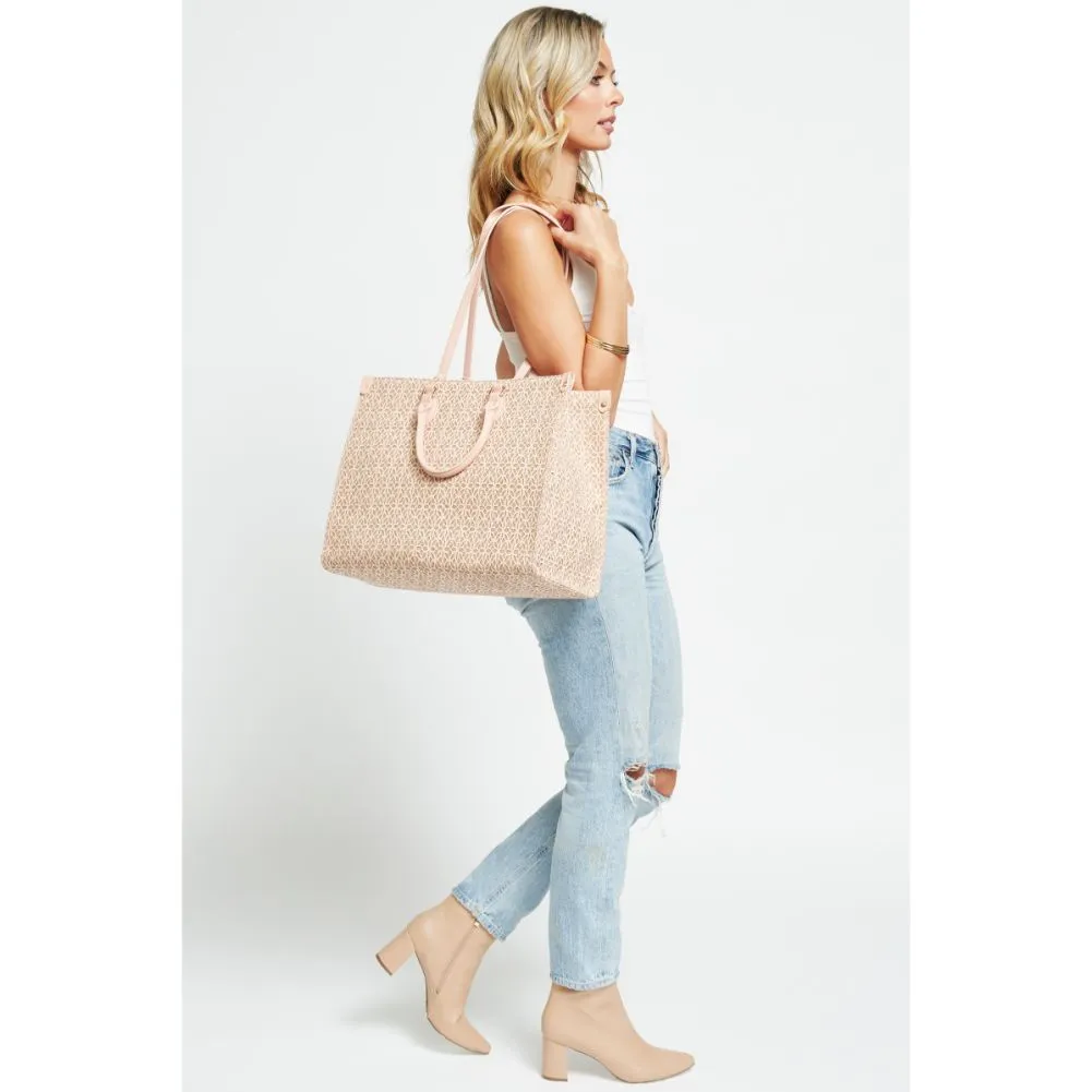Esme Tote