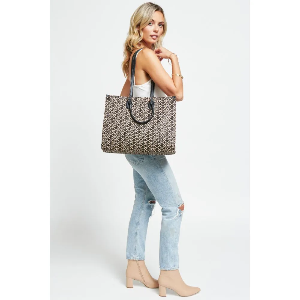 Esme Tote