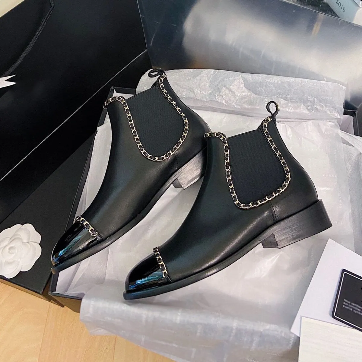 Genuine smooth Leather chains-link pull-on Ankle Boots for women