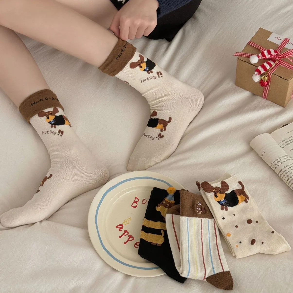 INSTOCK-Embroidered cartoon socks for women