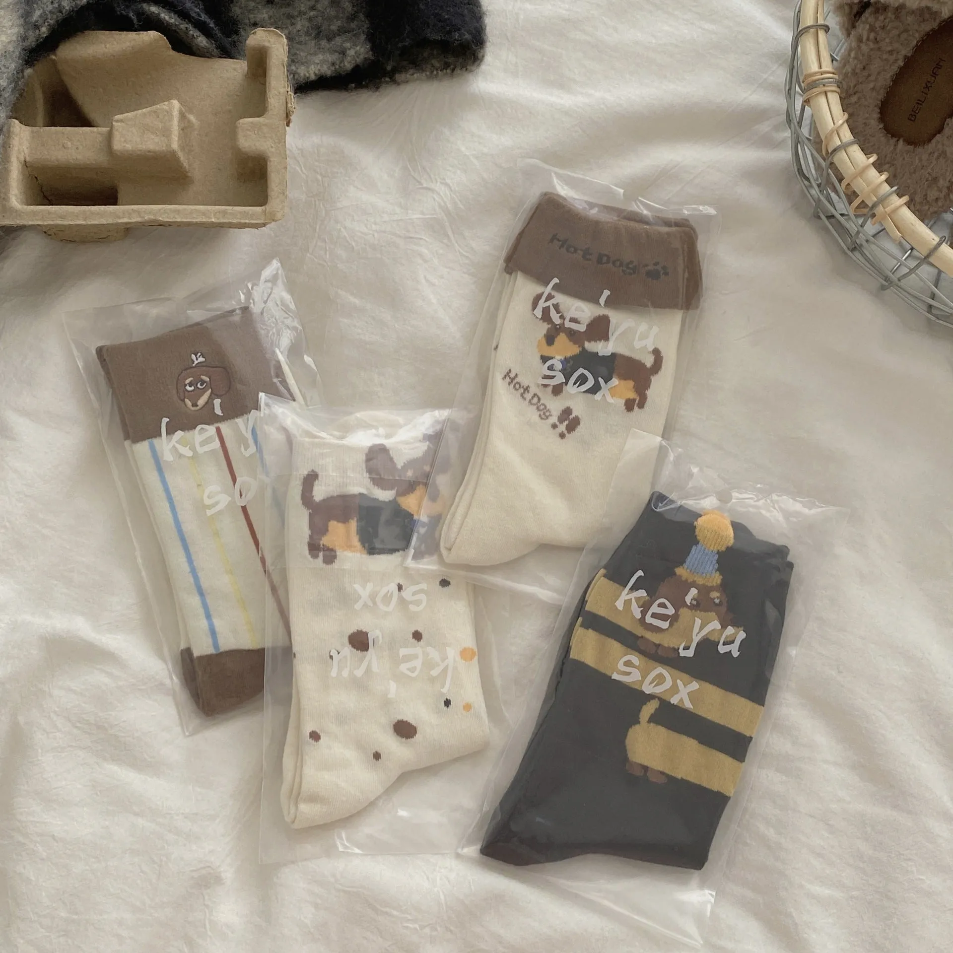 INSTOCK-Embroidered cartoon socks for women