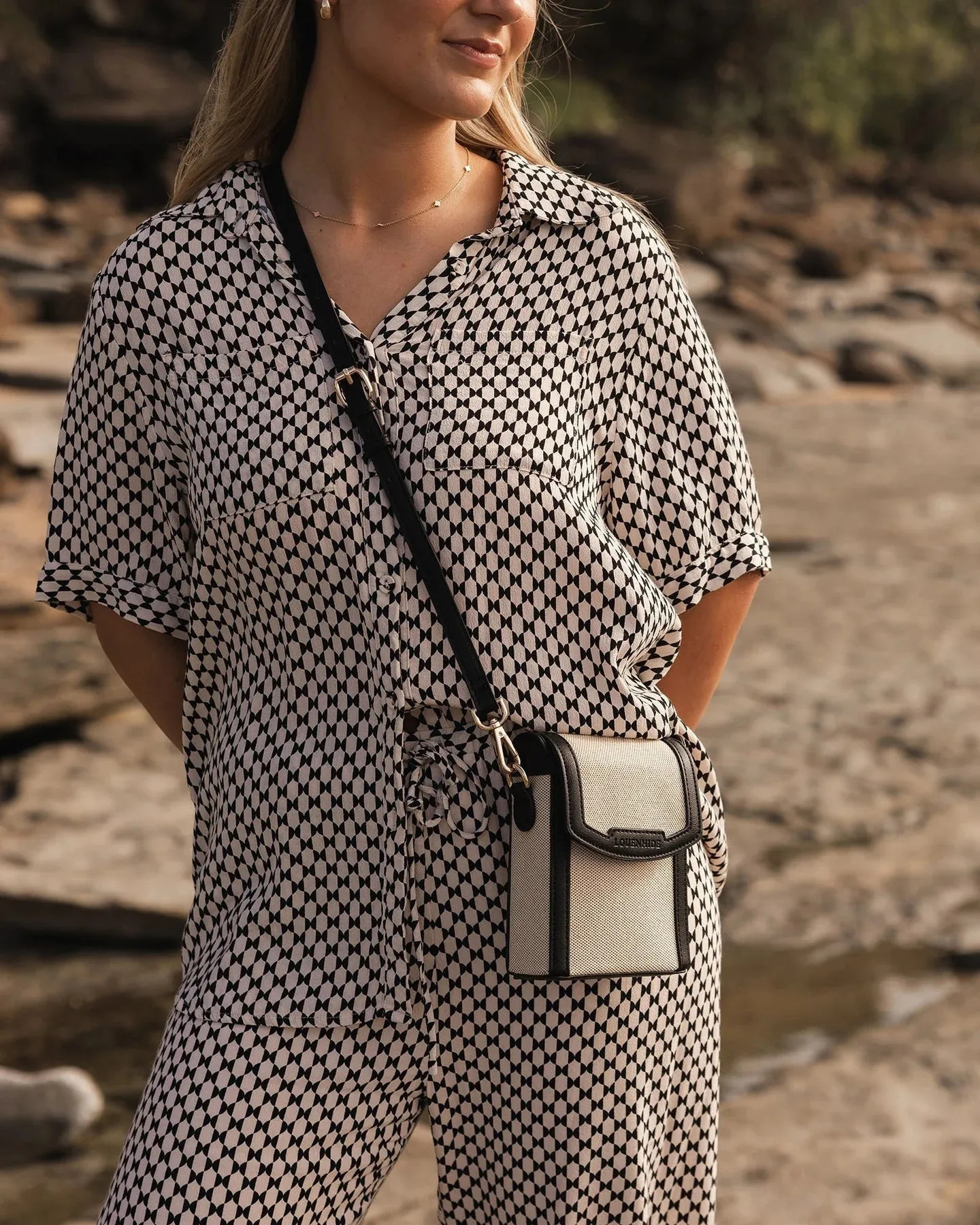 Louenhide Yoko Canvas Phone Bag