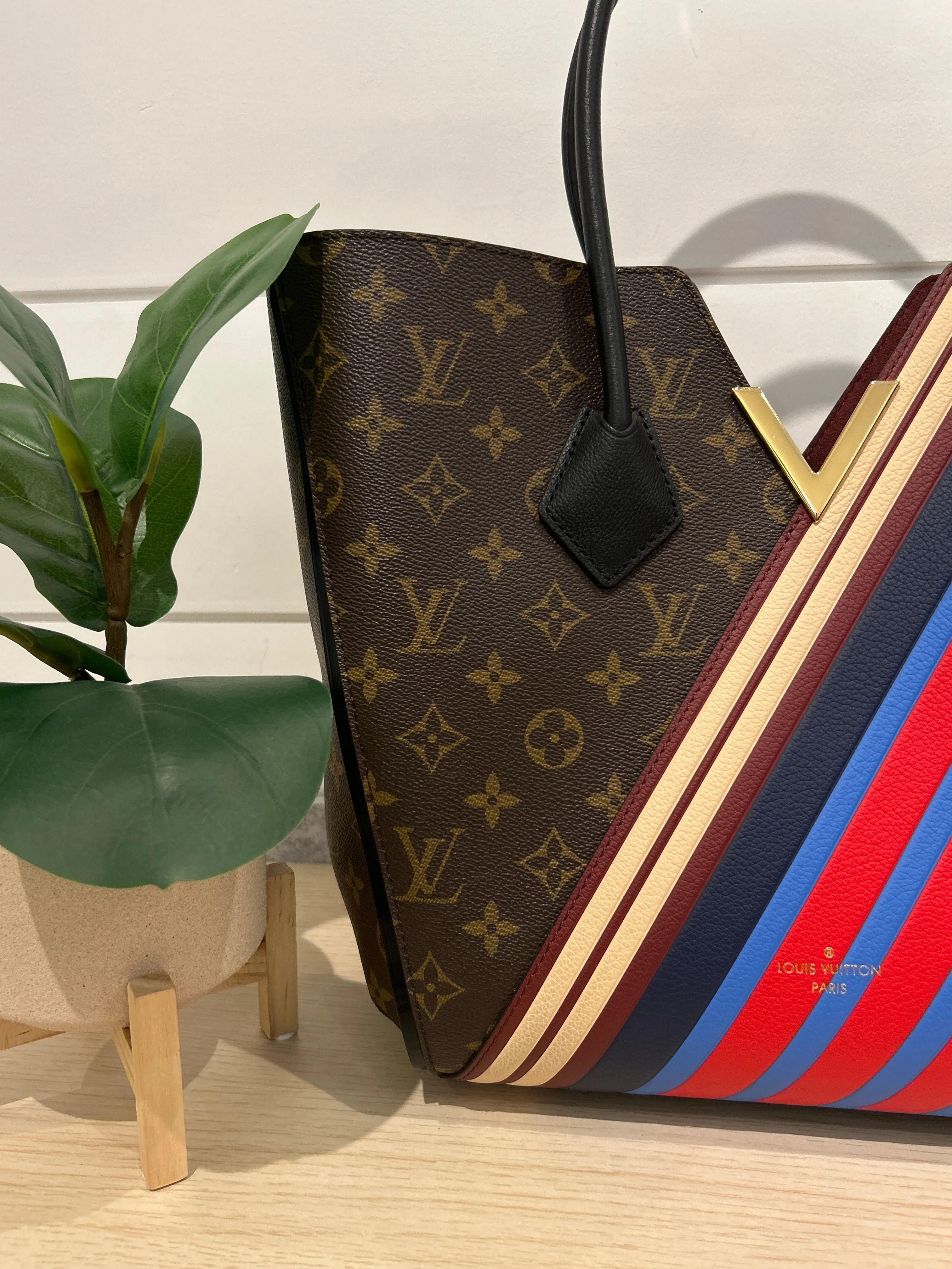 Louis Vuitton Bag, 2017 Calfskin Monogram Canvas Kimono Tote MM