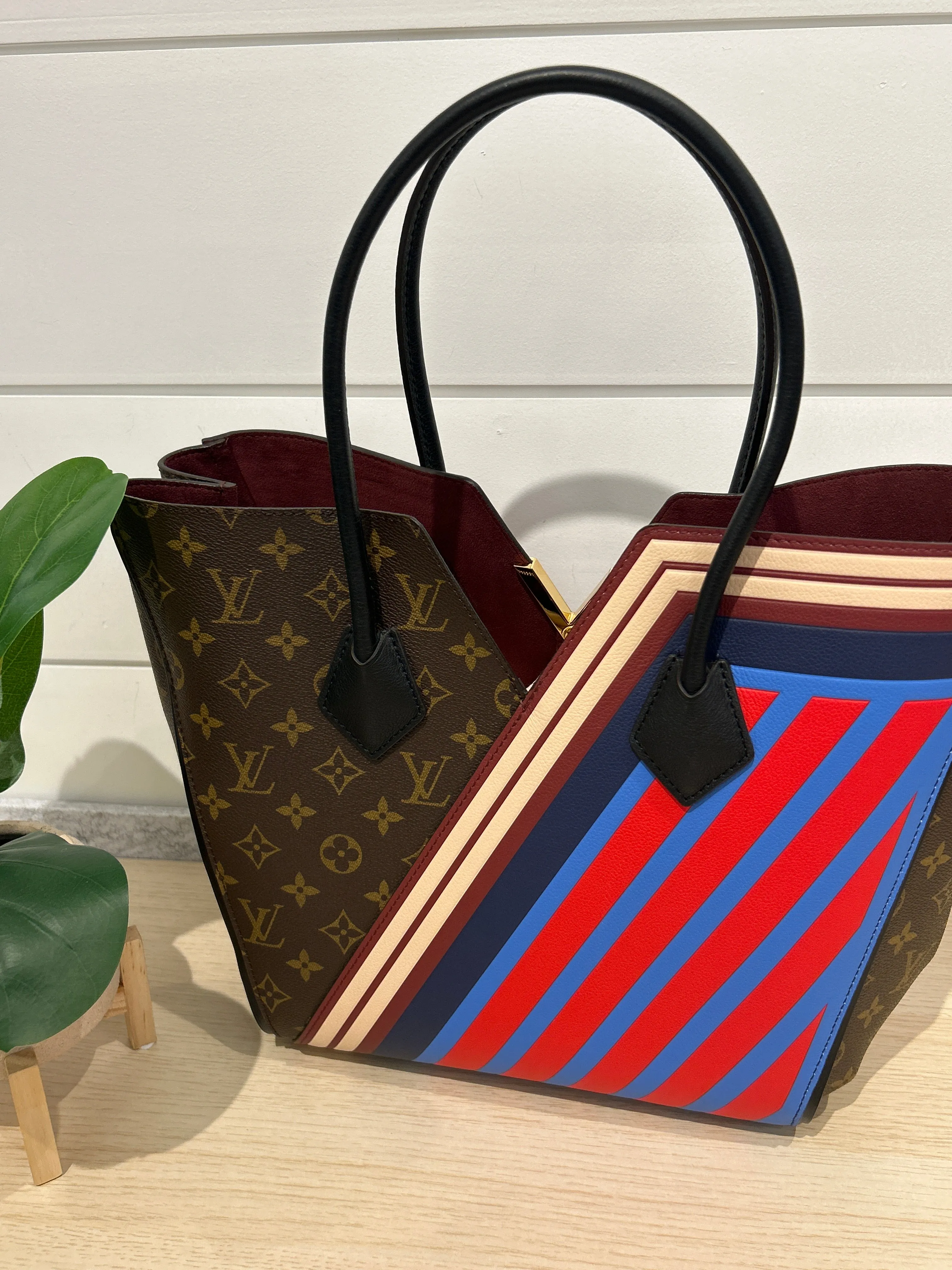 Louis Vuitton Bag, 2017 Calfskin Monogram Canvas Kimono Tote MM