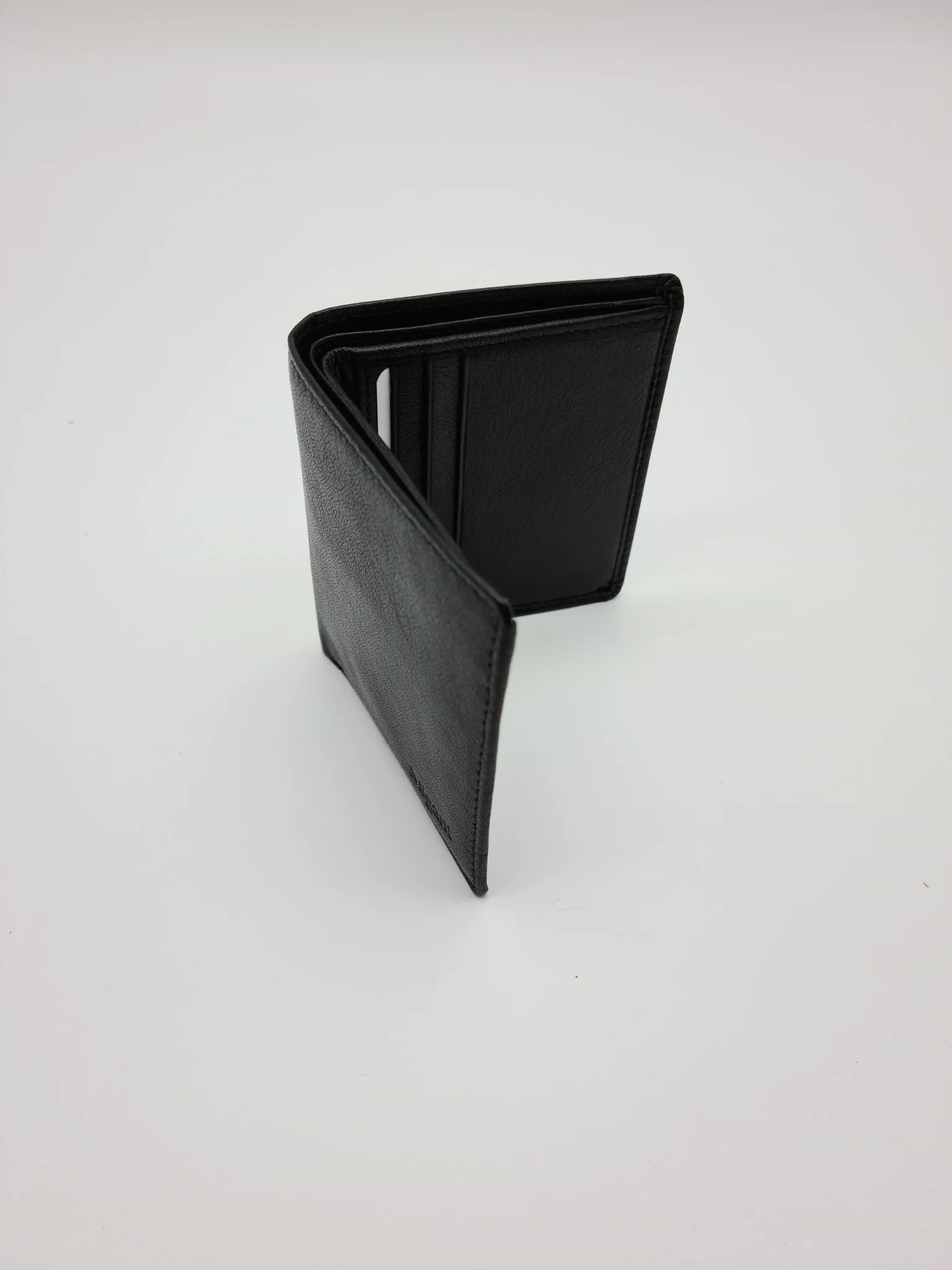 Migant Design black leather wallet 6452