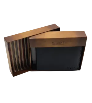 Migant Design black leather wallet in box 6550