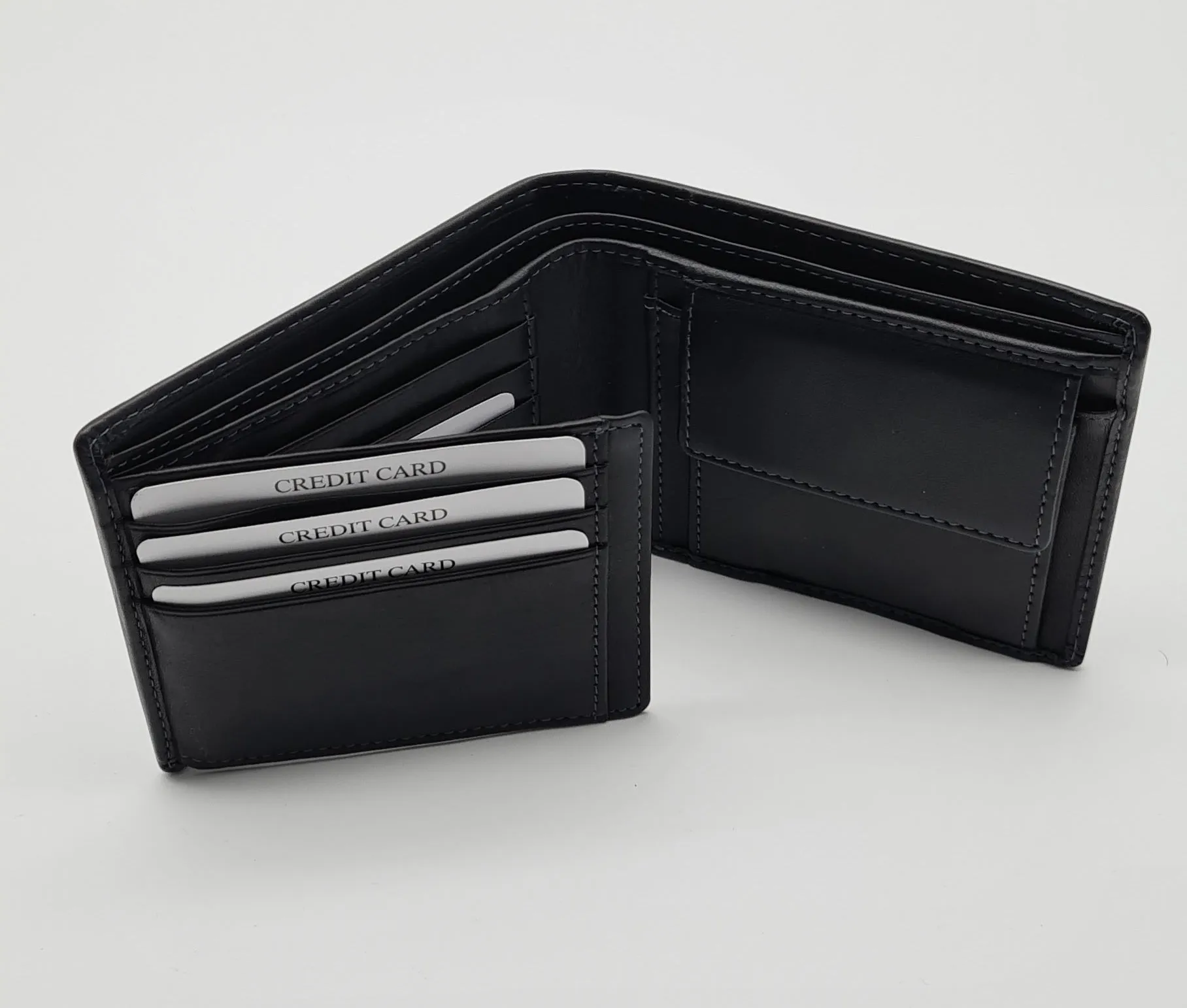 Migant Design black leather wallet in box 6550