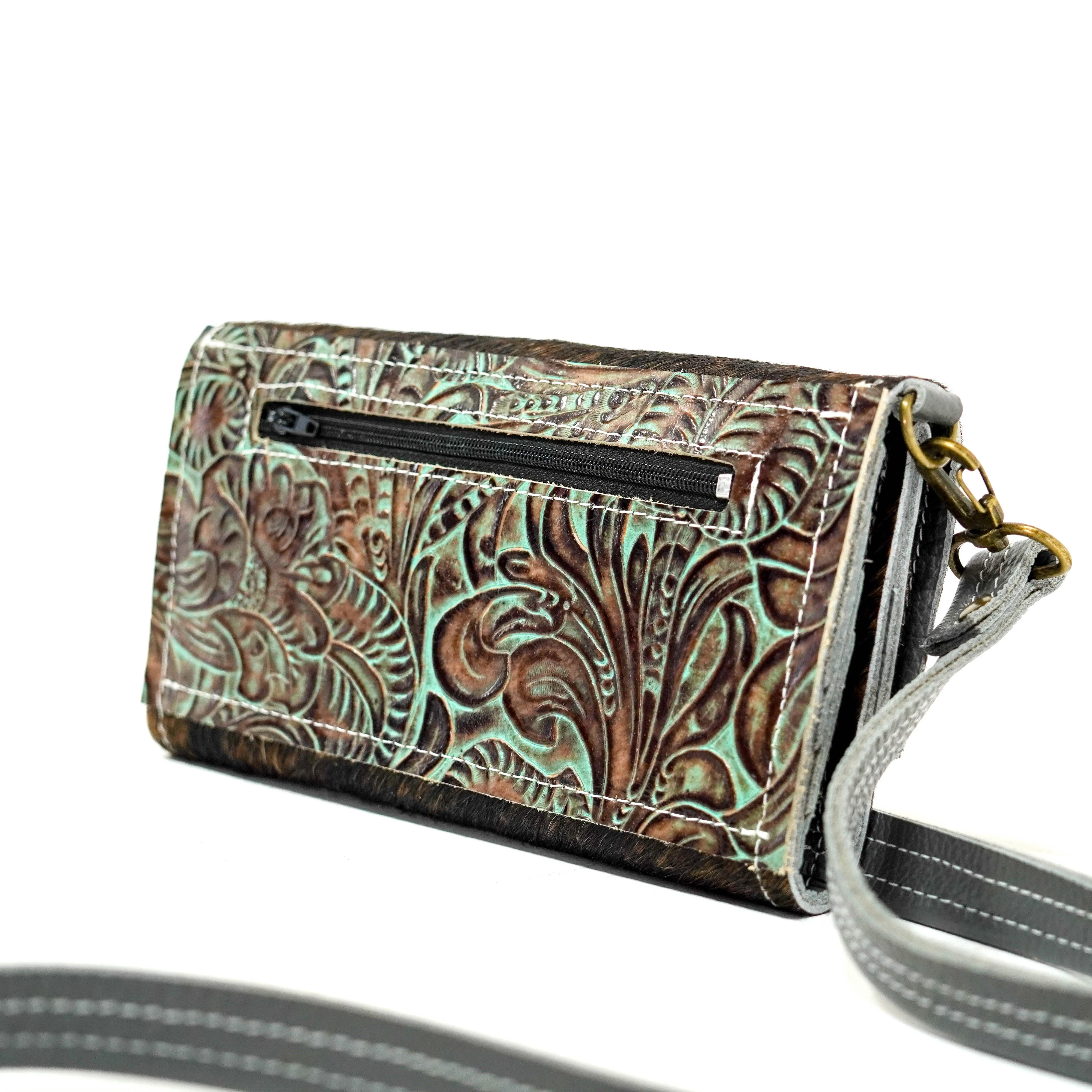 Miranda - Dark Brindle w/ Turquoise Dallas Tool