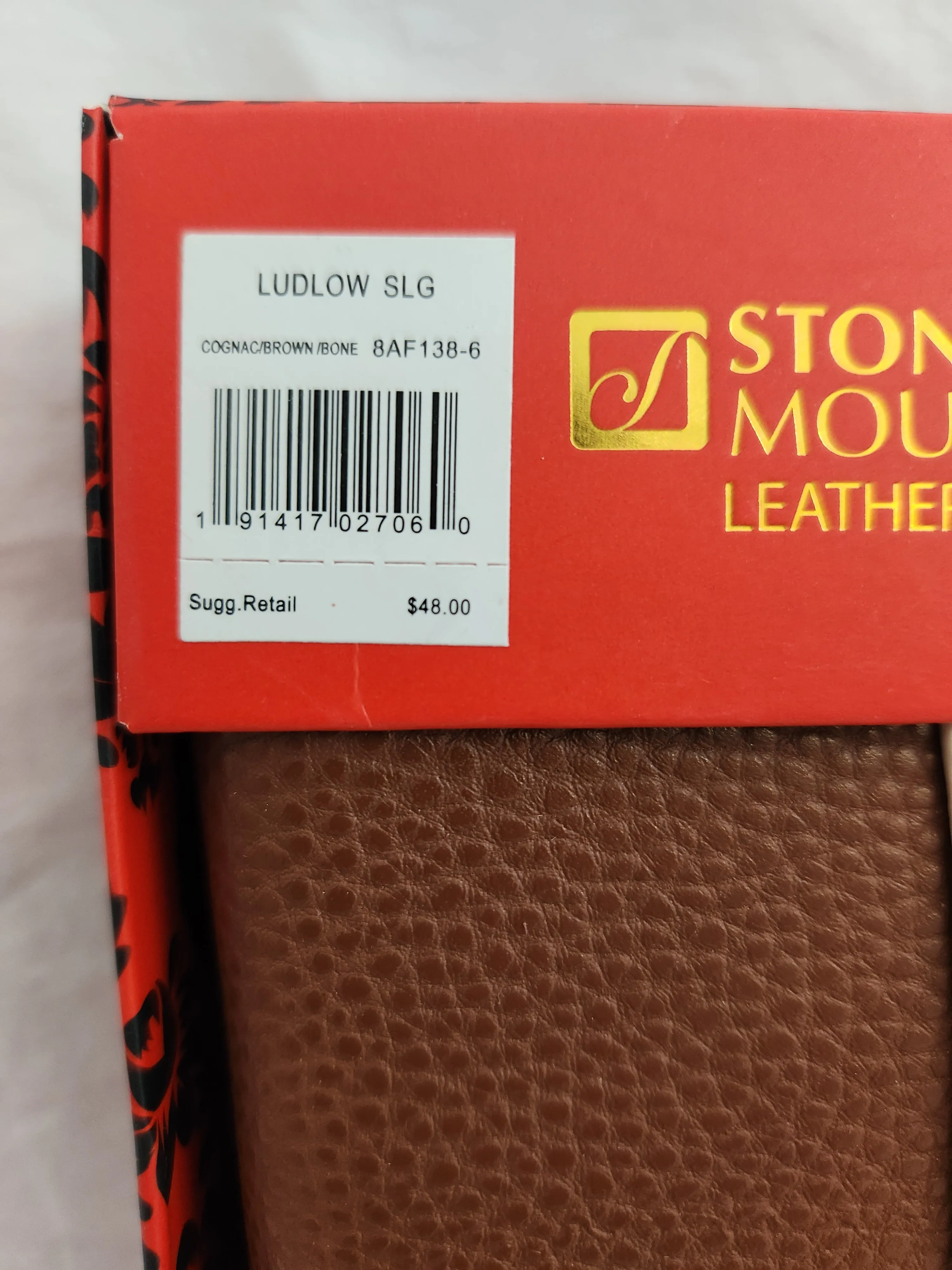 NWT - Stone Mountain Brown Ludlow SLG Zip Around Leather Wallet
