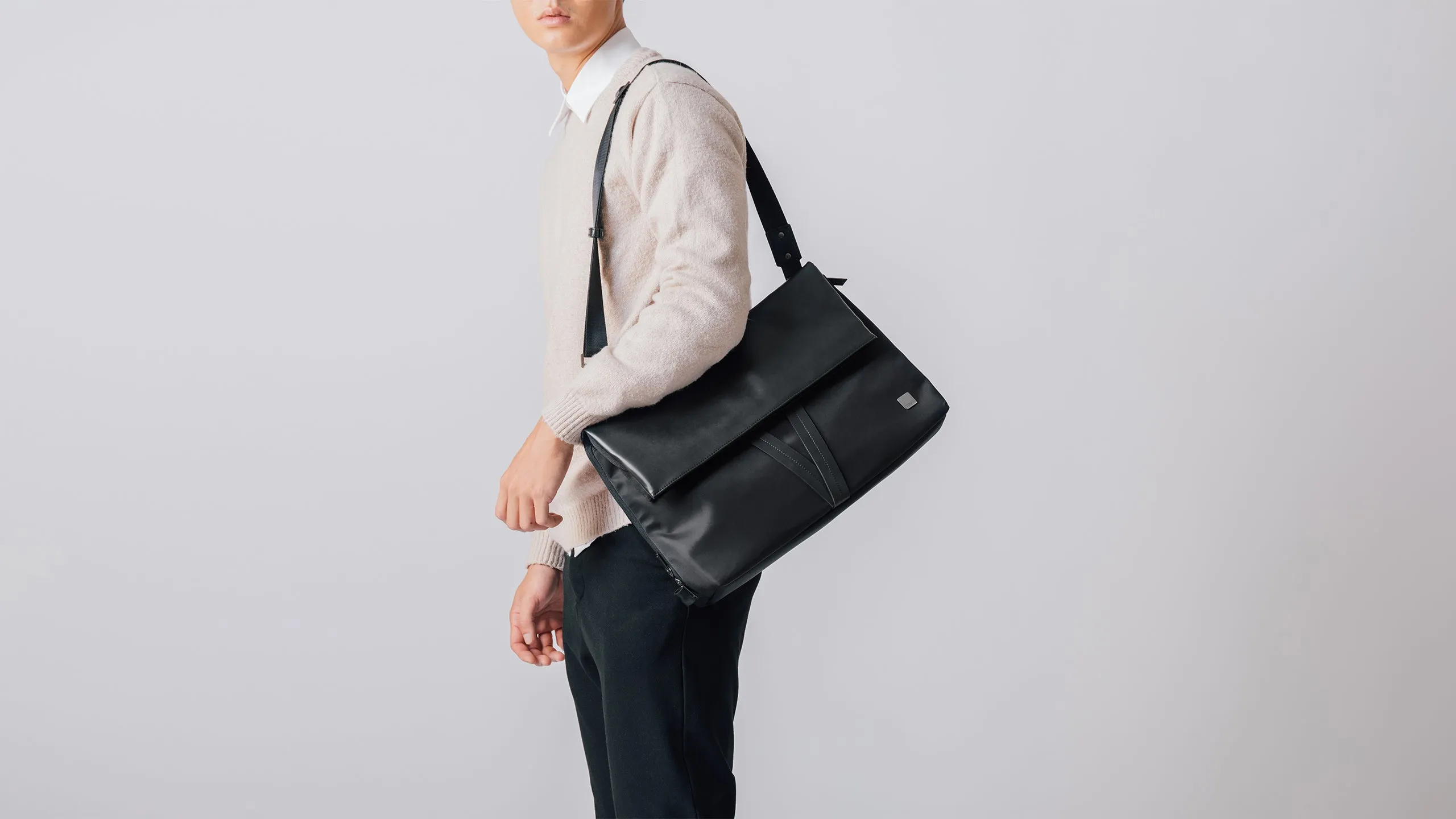Vespo four-way commuter bag